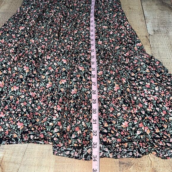 BB Dakota Sleeveless Tiered Black Floral Dress - Picture 8 of 14